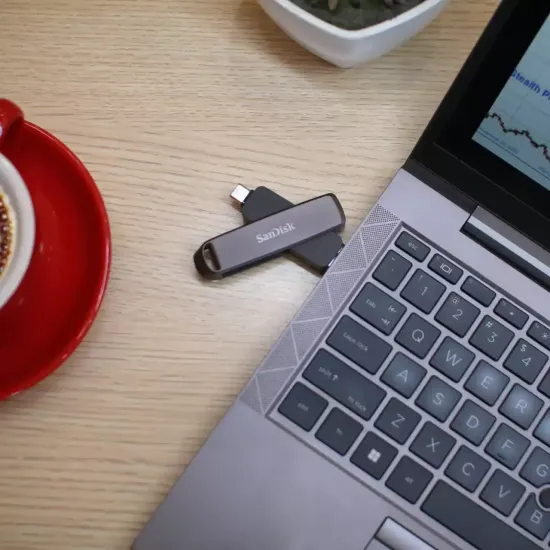 SanDisk Флаш памет Extreme PRO Dual Drive 2TB, USB-A, USB-C SanDisk Флаш памет Extreme PRO Dual Drive 2TB, USB-A, USB-C